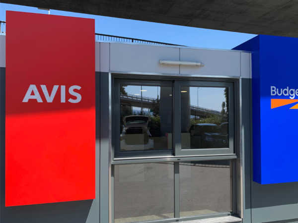 Bis zu 5000 Miles & More Prämienmeilen bei einem Mietwagen Avis Budget im August 2019