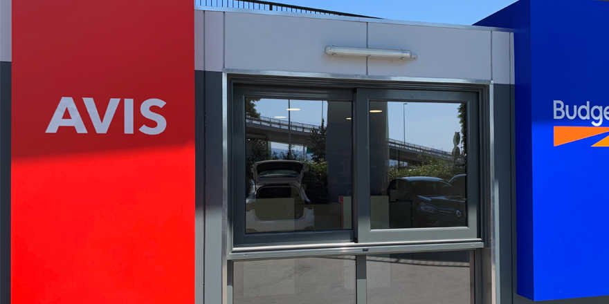 Bis zu 5000 Miles & More Prämienmeilen bei einem Mietwagen Avis Budget im August 2019