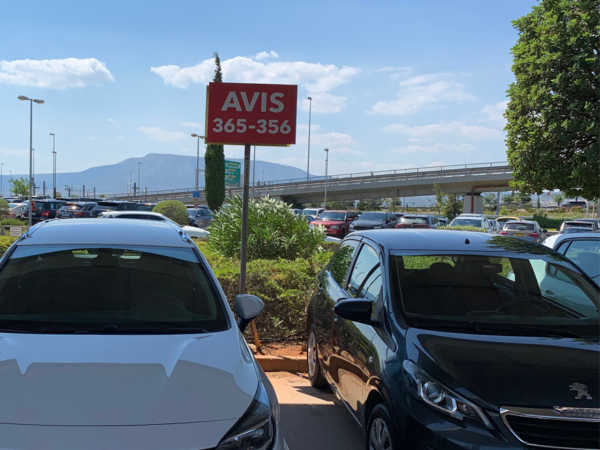 Bis zu 10.000 Miles & More Meilen mit einer Mietwagen Anmietung bei Avis